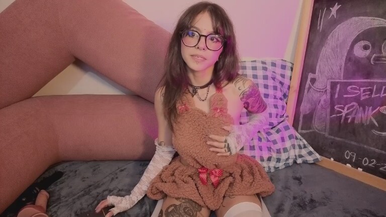 Gaia33's Streamate show and profile