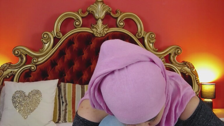 ANNALYAx's Streamate show and profile