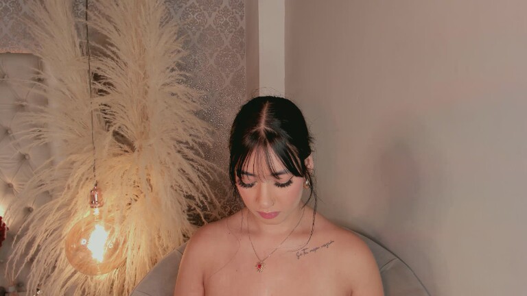 Dannah_Gomez's Streamate show and profile