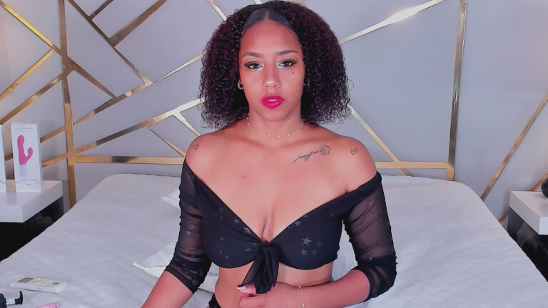 KiraHill's Streamate show and profile