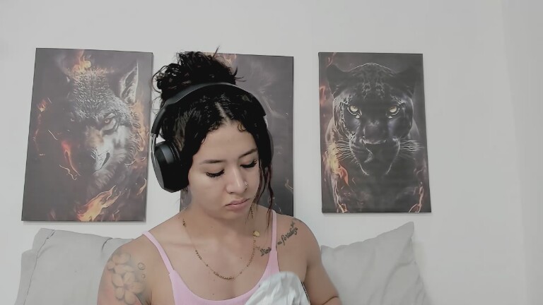 AngelMartins's Streamate show and profile