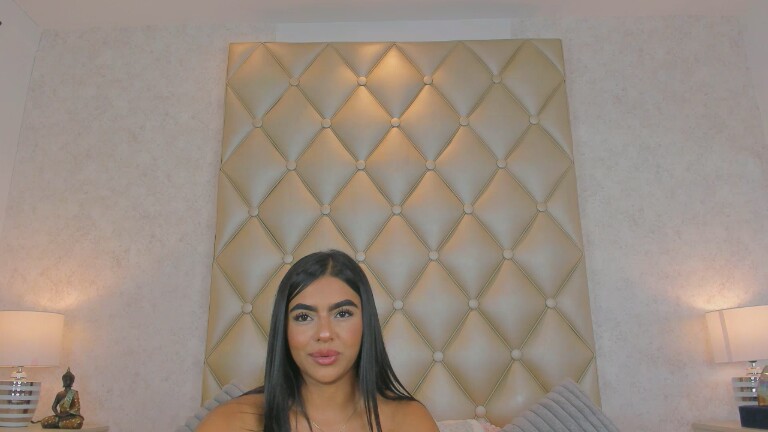 MiaaCaastro's Streamate show and profile