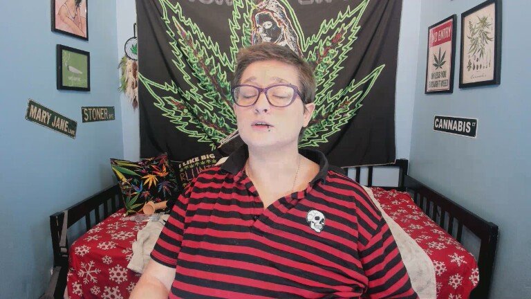 ChloeNightmare's Streamate show and profile