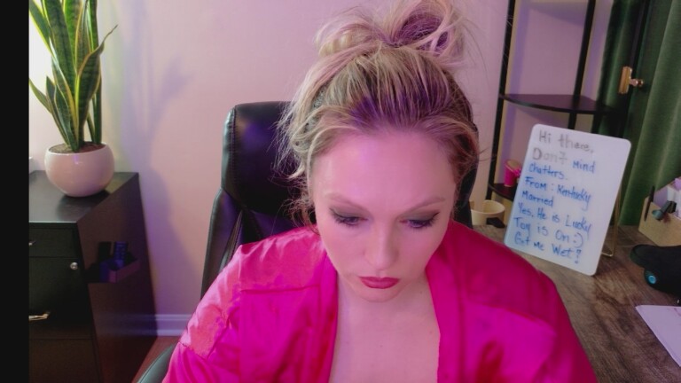 TheNaughtyNanny's Streamate show and profile