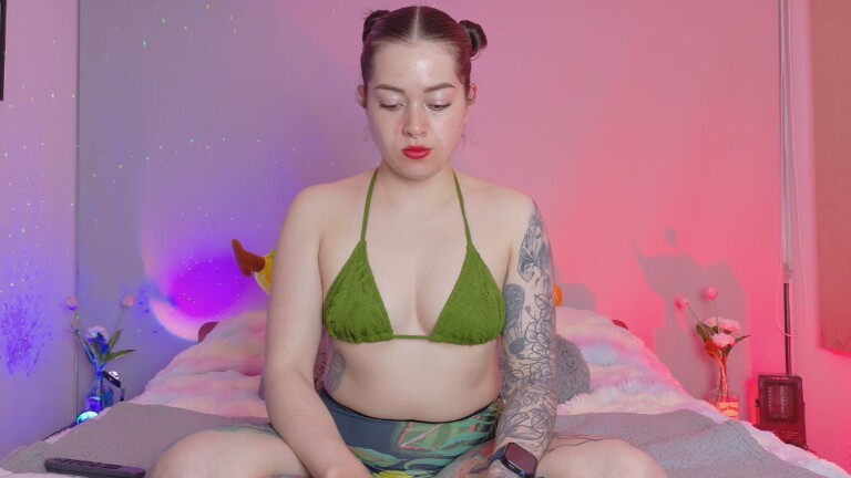 HannahMolly's Streamate show and profile