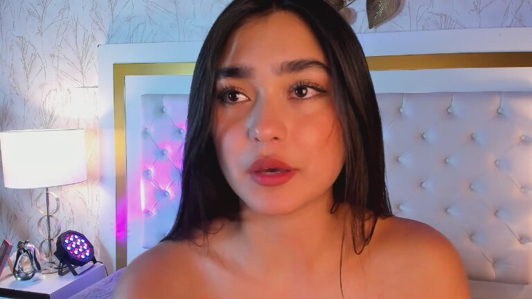 Mia_Ferreer's Streamate show and profile