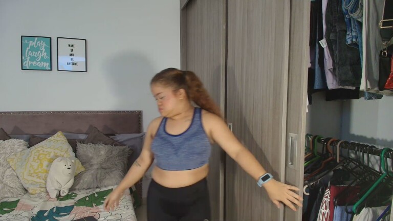 littlee_sophiee's Streamate show and profile