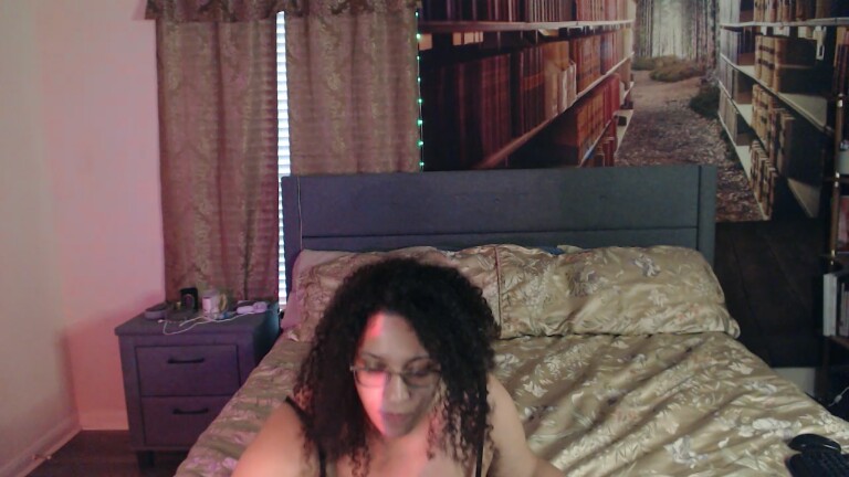 NerdyAmazon's Streamate show and profile