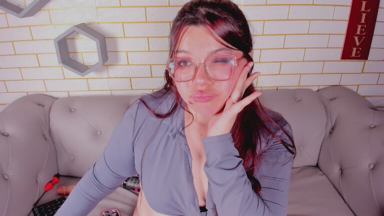 NicoleeDemara's Streamate show and profile