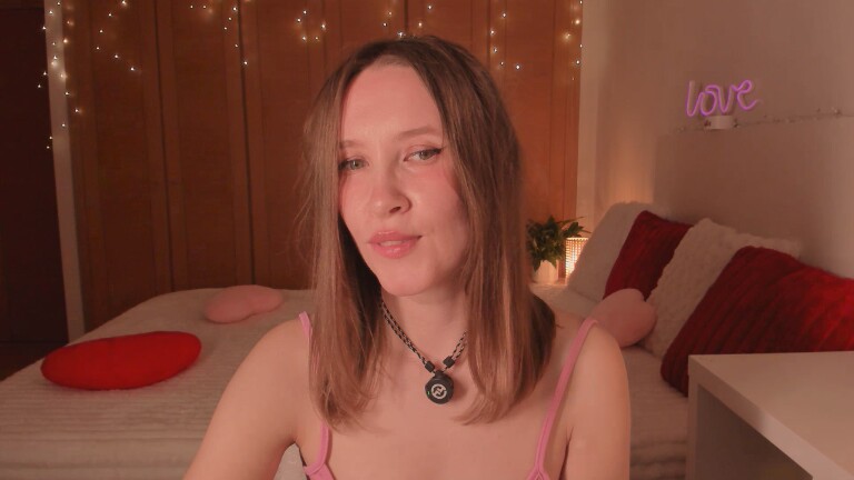 EmilyJune's Streamate show and profile