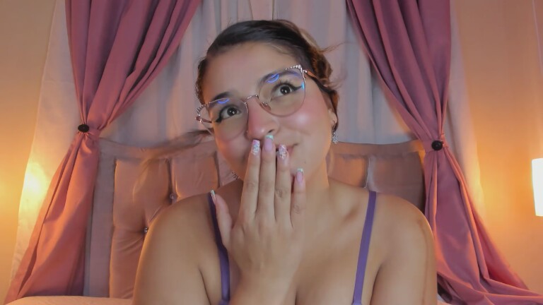 MarianBlazee's Streamate show and profile