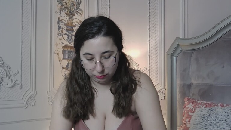 HAZELs's Streamate show and profile