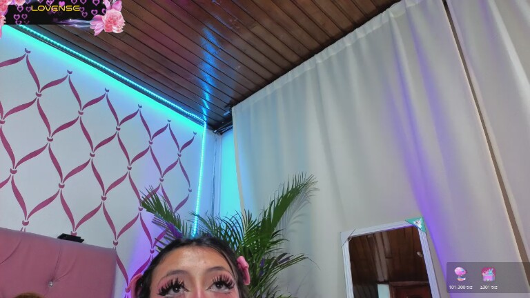 SophiexBunny's Streamate show and profile