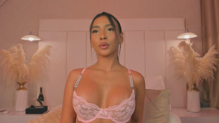 NikoJhon's Streamate show and profile