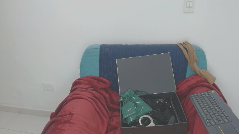 LunaDumont's Streamate show and profile