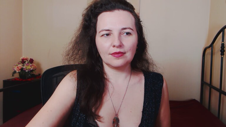 KARLEENx's Streamate show and profile