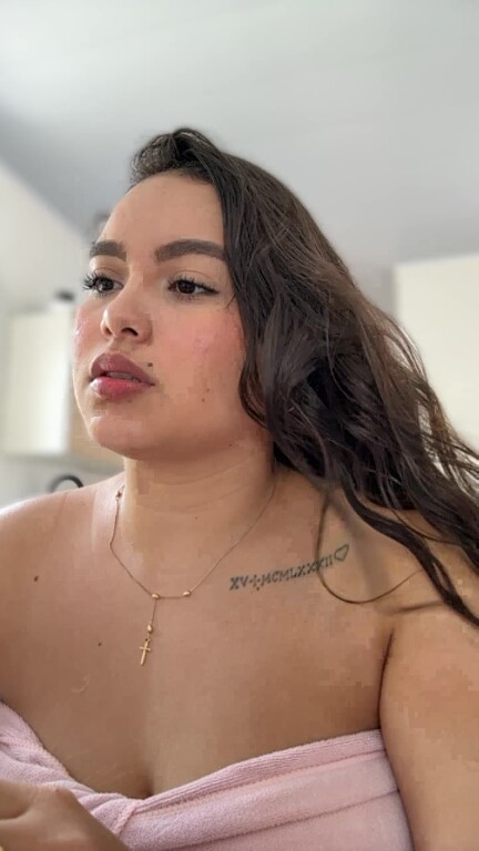 Evelin_Lombardi's Streamate show and profile