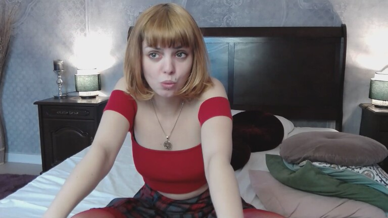 LEEZIE's Streamate show and profile