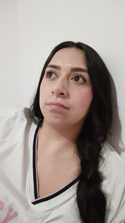 AlondraGomez33's Streamate show and profile