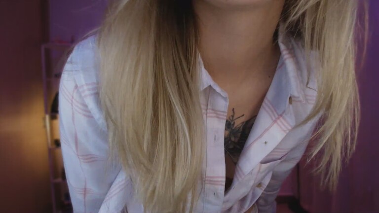 LindaSofiaa's Streamate show and profile