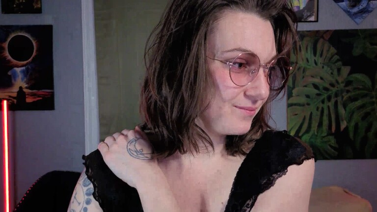 ArtiePaints's Streamate show and profile