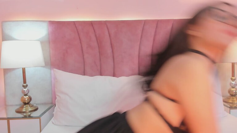 EmmaWeest's Streamate show and profile