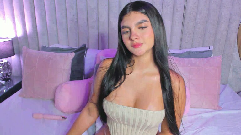 SamiLewis's Streamate show and profile