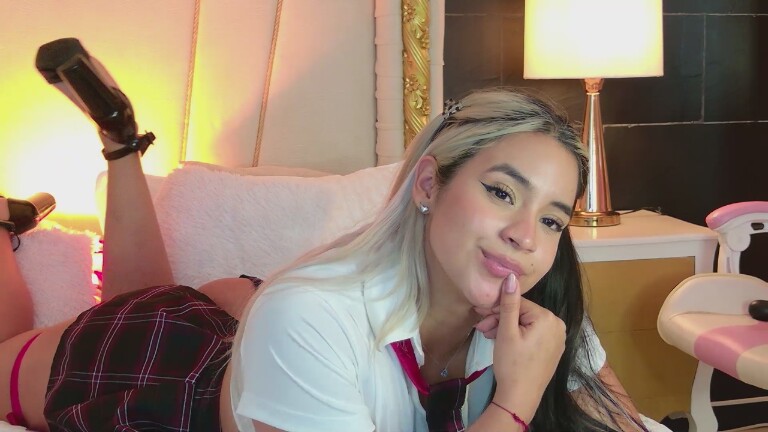 AuraSousa's Streamate show and profile