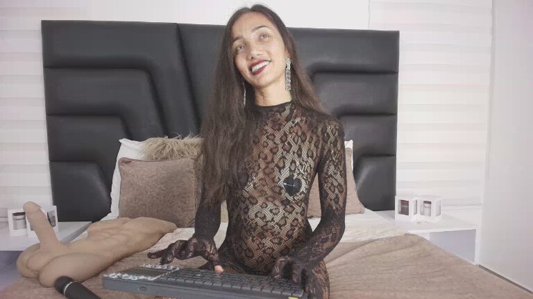 SarahThomson's Streamate show and profile