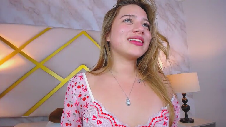 Solara18's Streamate show and profile