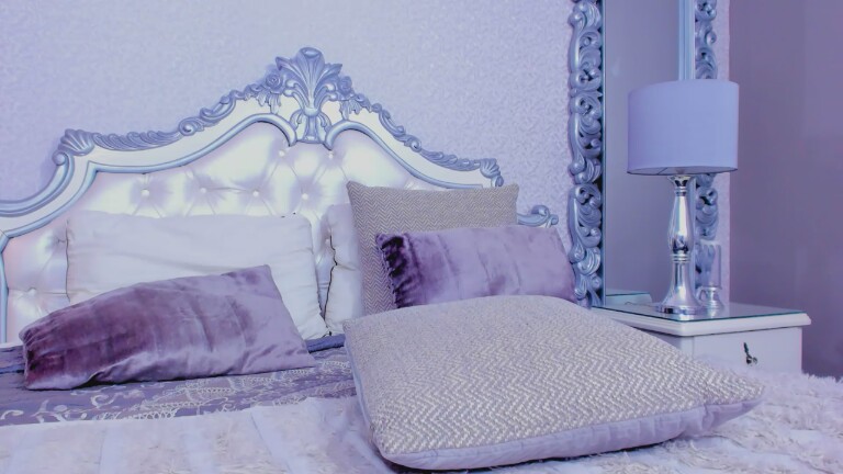 ShabrinaSmilt's Streamate show and profile