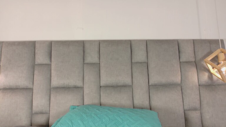 Isabella_Stewart's Streamate show and profile