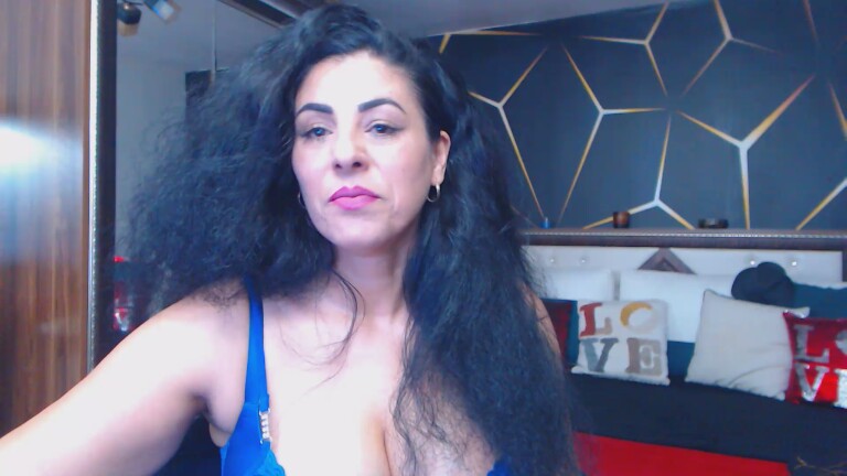 Curly_Sexy's Streamate show and profile