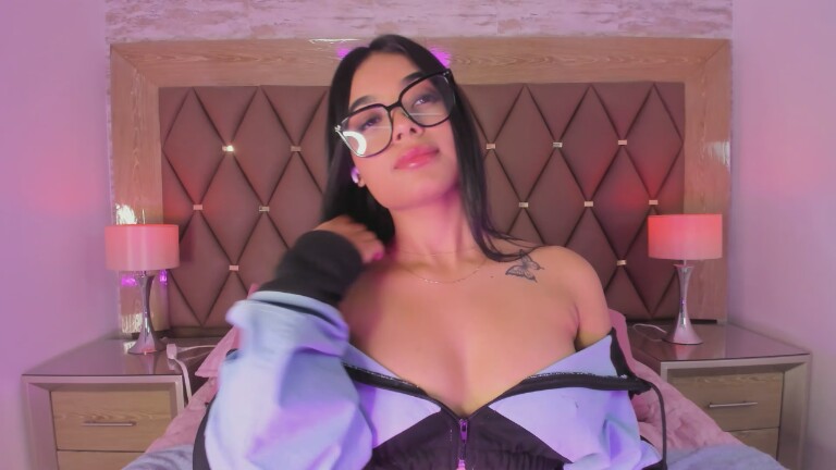 AneAdams's Streamate show and profile