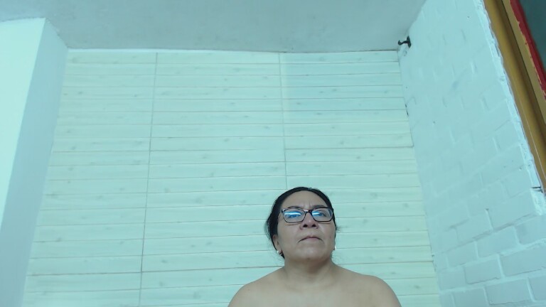 AnaSmile's Streamate show and profile