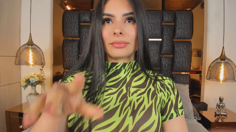 LindaHylton's Streamate show and profile