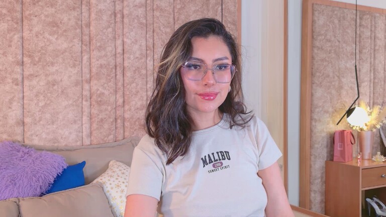 IsaRose's Streamate show and profile