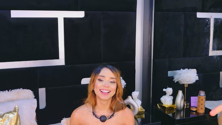 AlanaFerrara's Streamate show and profile