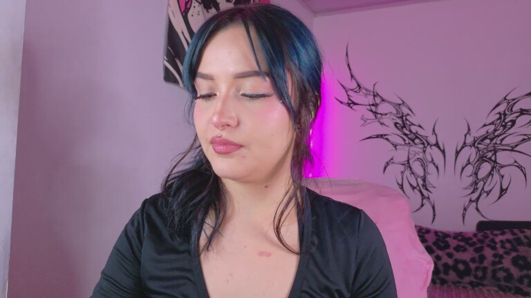 dollmeow's Streamate show and profile