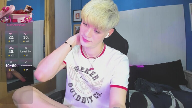 VladHellsing44's Streamate show and profile