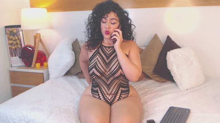 SeleneRisso's Streamate show and profile