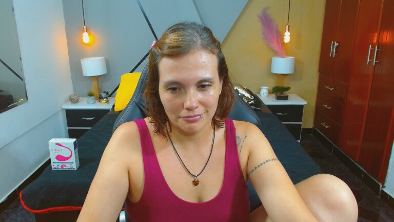 ConieMoss's Streamate show and profile