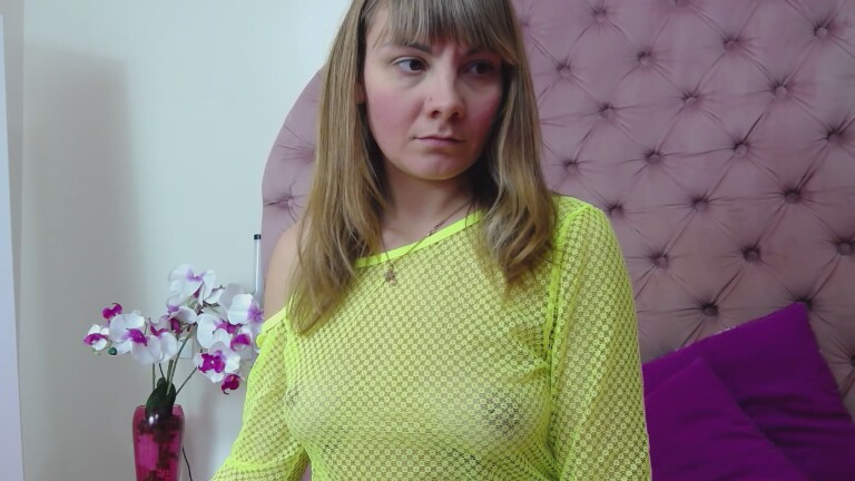 LeslieShhh's Streamate show and profile