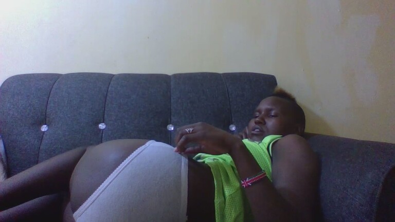 Sweetkyla21's Streamate show and profile