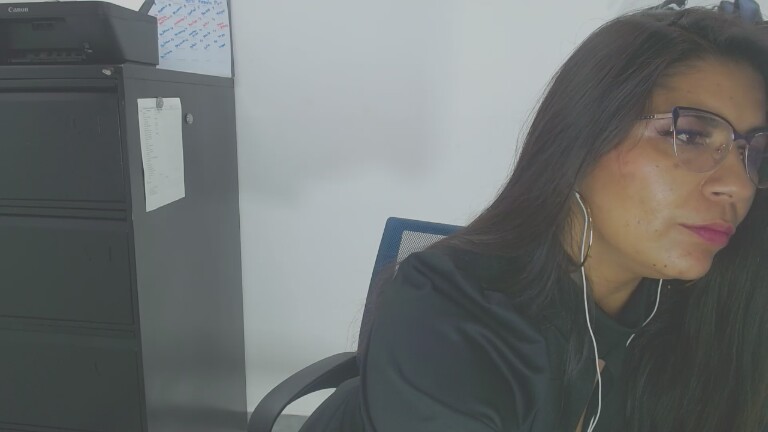 LunaDumont's Streamate show and profile