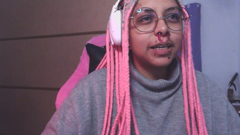 kenainai's Streamate show and profile