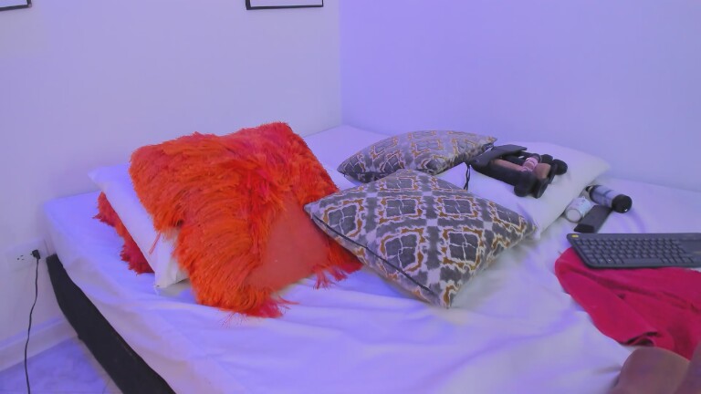 IsabelOrtega's Streamate show and profile