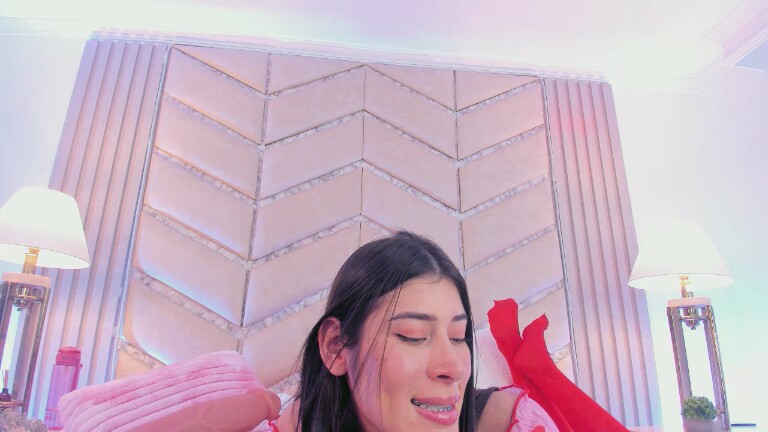 AmbarMore's Streamate show and profile