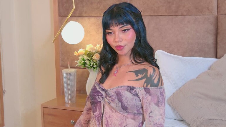 AlanaPierce's Streamate show and profile