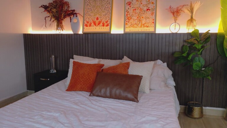 JadeGrantt's Streamate show and profile